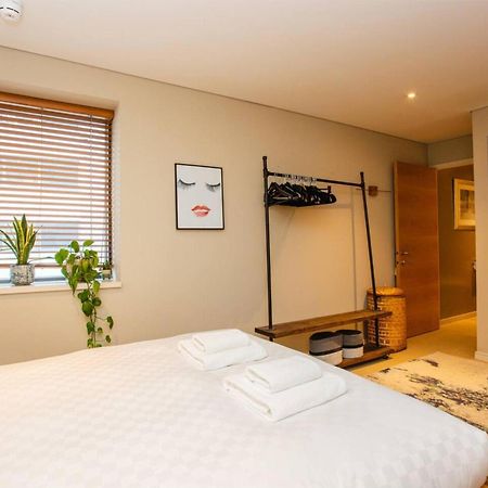 Modern 3 Bedroom Apartment In Paddington London Exterior foto