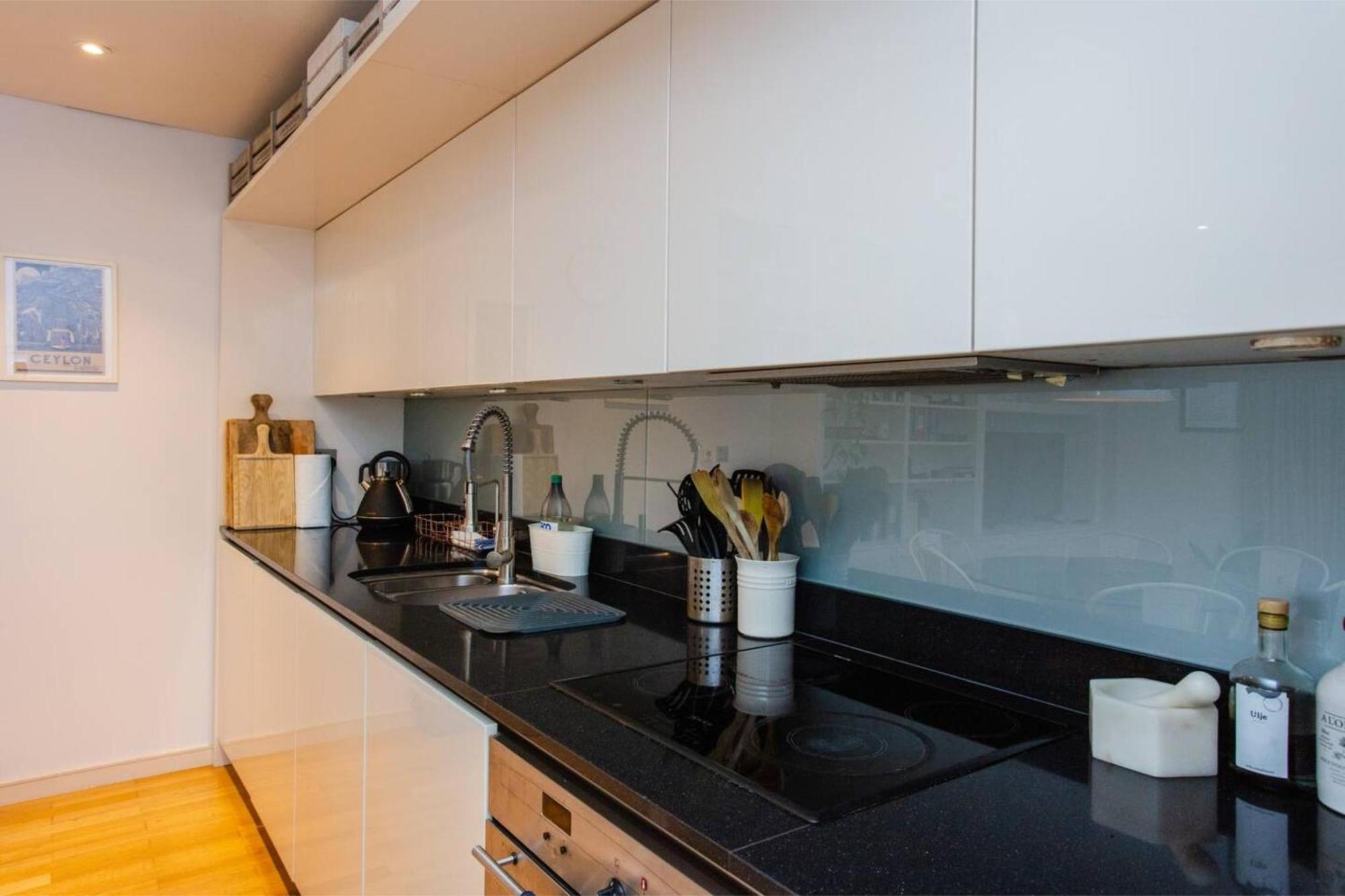 Modern 3 Bedroom Apartment In Paddington London Exterior foto